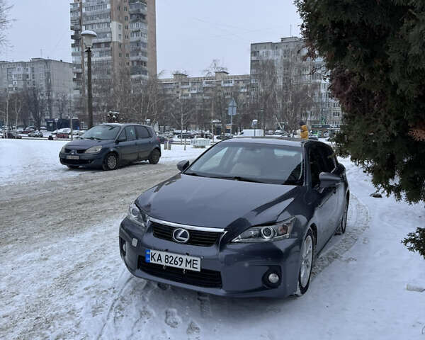 Сірий Лексус СТ, об'ємом двигуна 1.8 л та пробігом 298 тис. км за 9500 $, фото 52 на Automoto.ua
