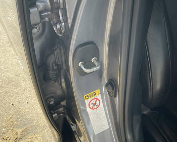 Серый Лексус СТ, объемом двигателя 1.8 л и пробегом 150 тыс. км за 15200 $, фото 40 на Automoto.ua