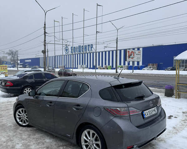 Сірий Лексус СТ, об'ємом двигуна 1.8 л та пробігом 298 тис. км за 9500 $, фото 47 на Automoto.ua