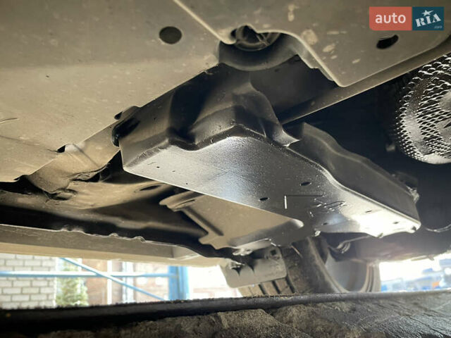 Серый Лексус СТ, объемом двигателя 1.8 л и пробегом 150 тыс. км за 15200 $, фото 26 на Automoto.ua