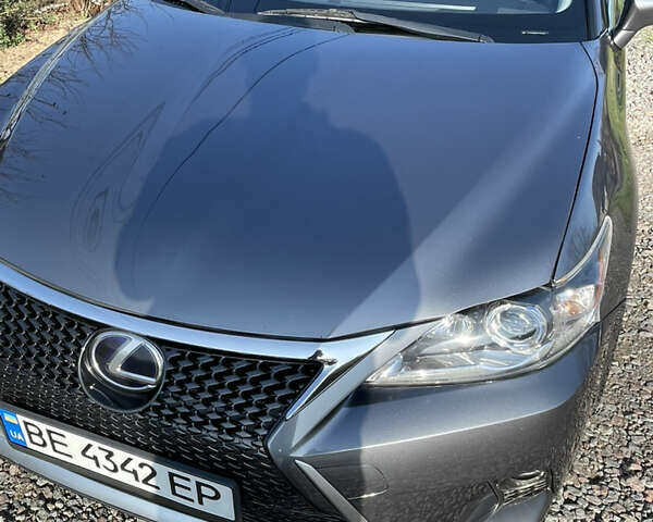 Серый Лексус СТ, объемом двигателя 1.8 л и пробегом 150 тыс. км за 15200 $, фото 9 на Automoto.ua