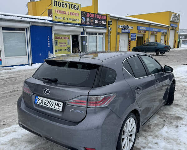 Сірий Лексус СТ, об'ємом двигуна 1.8 л та пробігом 298 тис. км за 9500 $, фото 45 на Automoto.ua