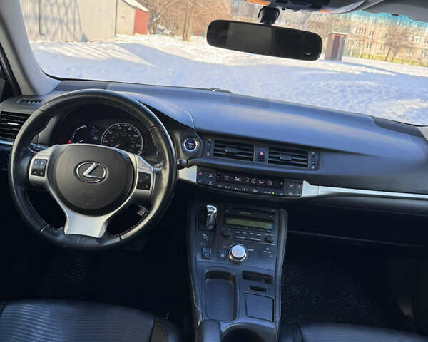 Сірий Лексус СТ, об'ємом двигуна 1.8 л та пробігом 298 тис. км за 9500 $, фото 34 на Automoto.ua