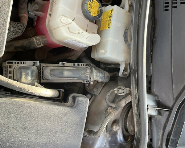 Серый Лексус СТ, объемом двигателя 1.8 л и пробегом 150 тыс. км за 15200 $, фото 35 на Automoto.ua