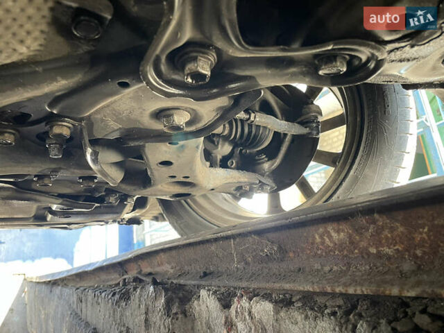 Серый Лексус СТ, объемом двигателя 1.8 л и пробегом 150 тыс. км за 15200 $, фото 22 на Automoto.ua