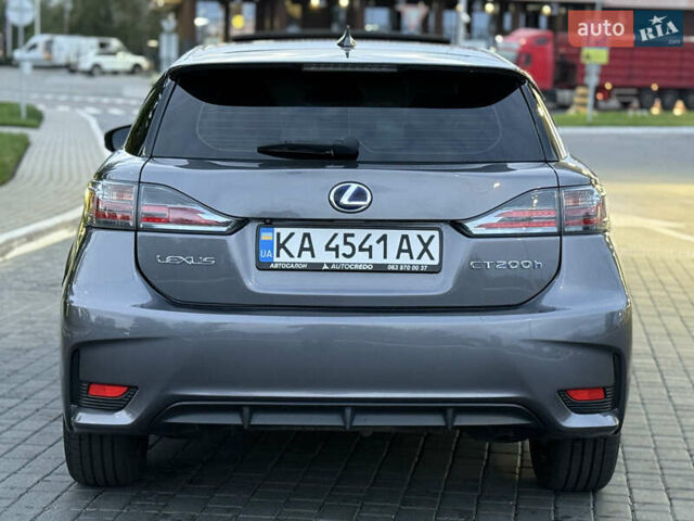 Сірий Лексус СТ, об'ємом двигуна 1.8 л та пробігом 158 тис. км за 13200 $, фото 8 на Automoto.ua