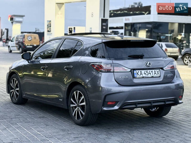 Сірий Лексус СТ, об'ємом двигуна 1.8 л та пробігом 158 тис. км за 13200 $, фото 9 на Automoto.ua