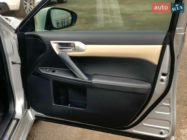 Серый Лексус СТ, объемом двигателя 1.8 л и пробегом 220 тыс. км за 12440 $, фото 17 на Automoto.ua
