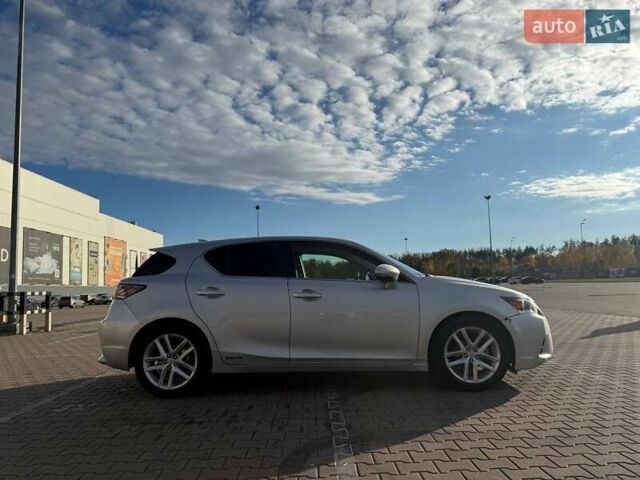 Сірий Лексус СТ, об'ємом двигуна 1.8 л та пробігом 184 тис. км за 12900 $, фото 5 на Automoto.ua