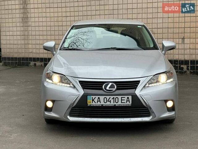 Серый Лексус СТ, объемом двигателя 1.8 л и пробегом 123 тыс. км за 15500 $, фото 2 на Automoto.ua