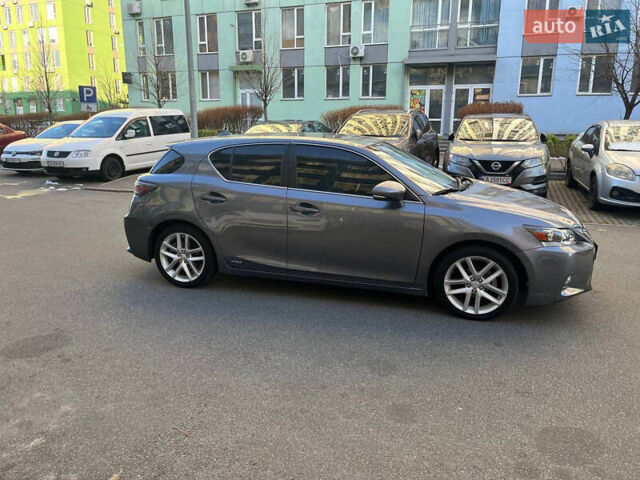 Серый Лексус СТ, объемом двигателя 1.8 л и пробегом 110 тыс. км за 15300 $, фото 6 на Automoto.ua