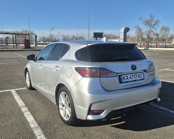 Сірий Лексус СТ, об'ємом двигуна 1.8 л та пробігом 186 тис. км за 15500 $, фото 6 на Automoto.ua