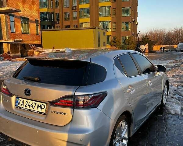 Серый Лексус СТ, объемом двигателя 1.8 л и пробегом 81 тыс. км за 17500 $, фото 4 на Automoto.ua