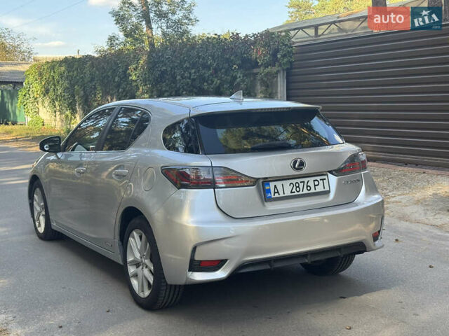 Серый Лексус СТ, объемом двигателя 1.8 л и пробегом 165 тыс. км за 14000 $, фото 12 на Automoto.ua