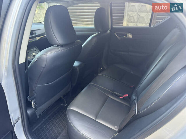 Серый Лексус СТ, объемом двигателя 1.8 л и пробегом 165 тыс. км за 13500 $, фото 19 на Automoto.ua