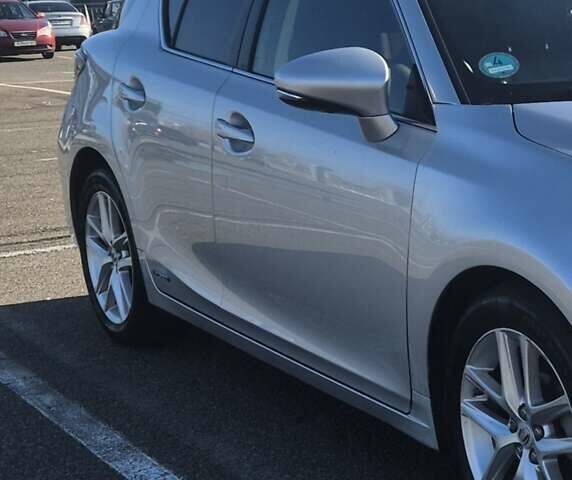 Серый Лексус СТ, объемом двигателя 1.8 л и пробегом 185 тыс. км за 15500 $, фото 9 на Automoto.ua