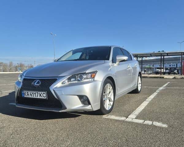 Сірий Лексус СТ, об'ємом двигуна 1.8 л та пробігом 186 тис. км за 15500 $, фото 9 на Automoto.ua