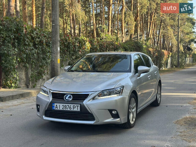 Сірий Лексус СТ, об'ємом двигуна 1.8 л та пробігом 165 тис. км за 13550 $, фото 13 на Automoto.ua