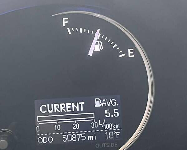 Серый Лексус СТ, объемом двигателя 1.8 л и пробегом 81 тыс. км за 17500 $, фото 6 на Automoto.ua