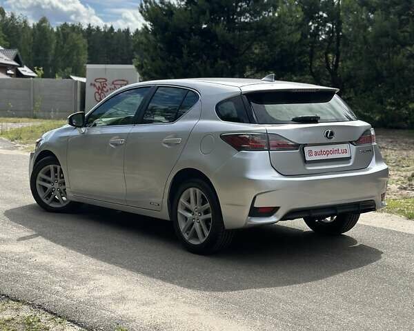Серый Лексус СТ, объемом двигателя 1.8 л и пробегом 165 тыс. км за 15500 $, фото 11 на Automoto.ua