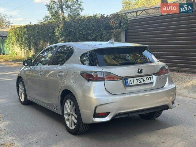 Серый Лексус СТ, объемом двигателя 1.8 л и пробегом 165 тыс. км за 13500 $, фото 14 на Automoto.ua