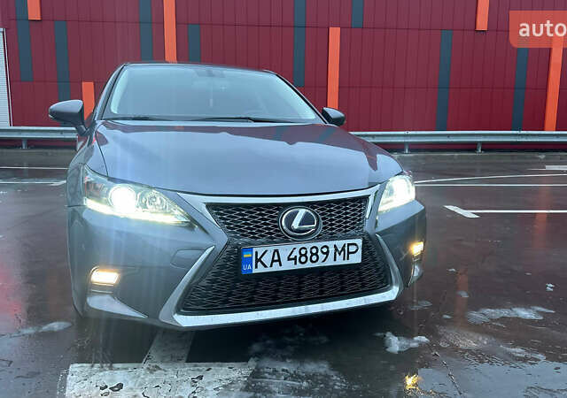 Сірий Лексус СТ, об'ємом двигуна 1.8 л та пробігом 109 тис. км за 14500 $, фото 4 на Automoto.ua