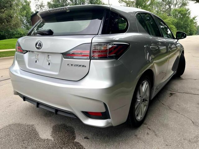 Сірий Лексус СТ, об'ємом двигуна 0 л та пробігом 118 тис. км за 6000 $, фото 3 на Automoto.ua