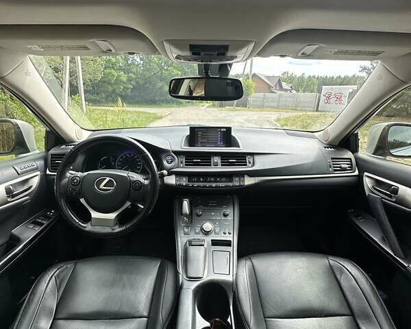 Серый Лексус СТ, объемом двигателя 1.8 л и пробегом 165 тыс. км за 15500 $, фото 27 на Automoto.ua