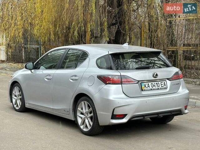 Серый Лексус СТ, объемом двигателя 1.8 л и пробегом 123 тыс. км за 15500 $, фото 5 на Automoto.ua