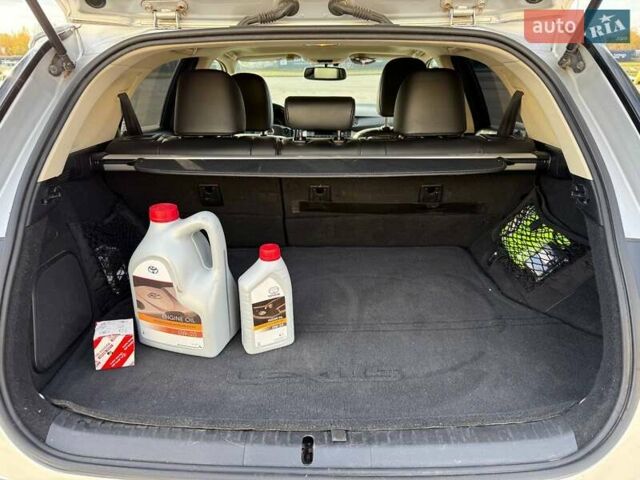 Сірий Лексус СТ, об'ємом двигуна 1.8 л та пробігом 184 тис. км за 12900 $, фото 42 на Automoto.ua