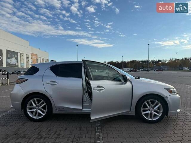 Сірий Лексус СТ, об'ємом двигуна 1.8 л та пробігом 184 тис. км за 12900 $, фото 20 на Automoto.ua