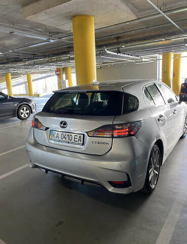 Серый Лексус СТ, объемом двигателя 1.8 л и пробегом 113 тыс. км за 14000 $, фото 1 на Automoto.ua