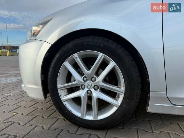 Сірий Лексус СТ, об'ємом двигуна 1.8 л та пробігом 184 тис. км за 12900 $, фото 17 на Automoto.ua