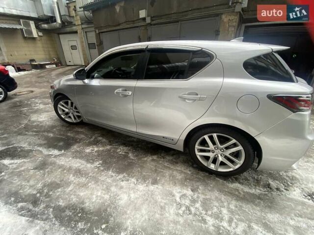 Серый Лексус СТ, объемом двигателя 1.8 л и пробегом 148 тыс. км за 16300 $, фото 3 на Automoto.ua