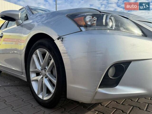 Сірий Лексус СТ, об'ємом двигуна 1.8 л та пробігом 184 тис. км за 12900 $, фото 15 на Automoto.ua