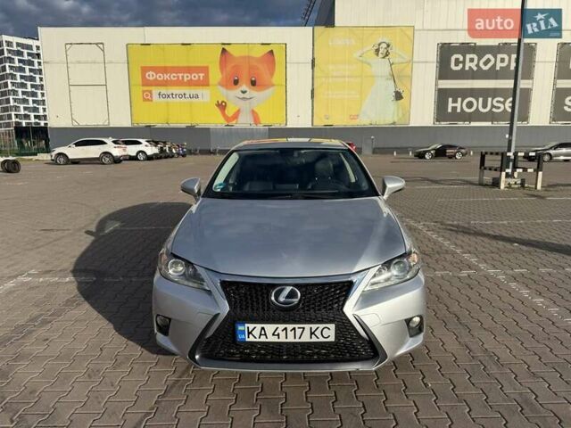 Сірий Лексус СТ, об'ємом двигуна 1.8 л та пробігом 184 тис. км за 12900 $, фото 2 на Automoto.ua