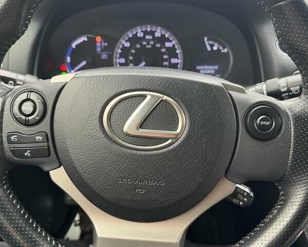 Серый Лексус СТ, объемом двигателя 1.8 л и пробегом 184 тыс. км за 18500 $, фото 19 на Automoto.ua