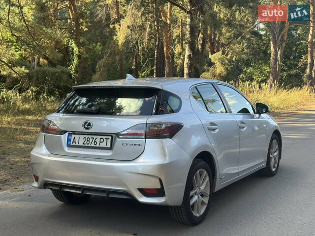 Серый Лексус СТ, объемом двигателя 1.8 л и пробегом 165 тыс. км за 13000 $, фото 8 на Automoto.ua
