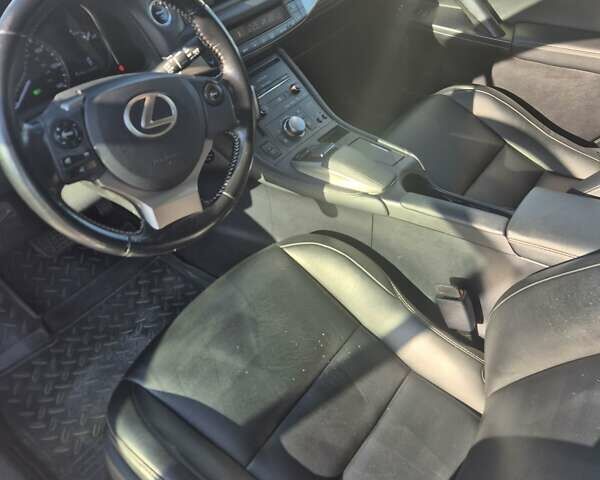 Серый Лексус СТ, объемом двигателя 1.8 л и пробегом 185 тыс. км за 15500 $, фото 19 на Automoto.ua