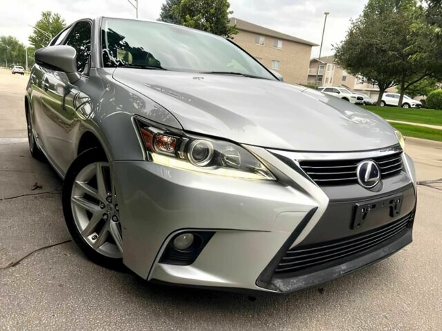 Сірий Лексус СТ, об'ємом двигуна 0 л та пробігом 118 тис. км за 6000 $, фото 1 на Automoto.ua