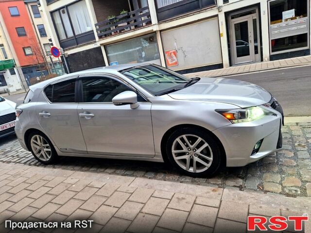 Серый Лексус СТ, объемом двигателя 1.8 л и пробегом 130 тыс. км за 14900 $, фото 3 на Automoto.ua