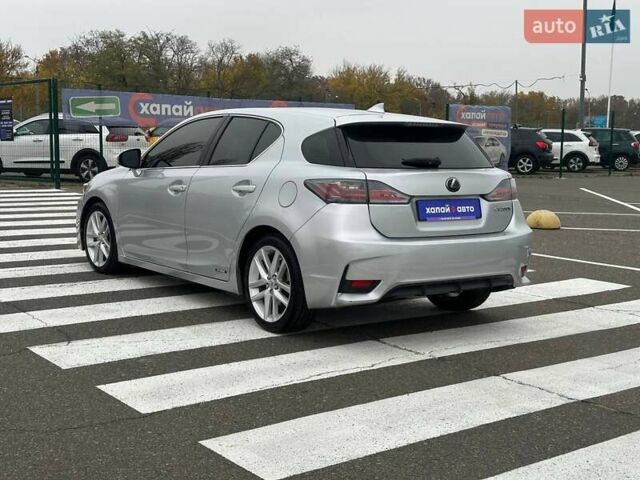 Серый Лексус СТ, объемом двигателя 1.8 л и пробегом 115 тыс. км за 13700 $, фото 8 на Automoto.ua