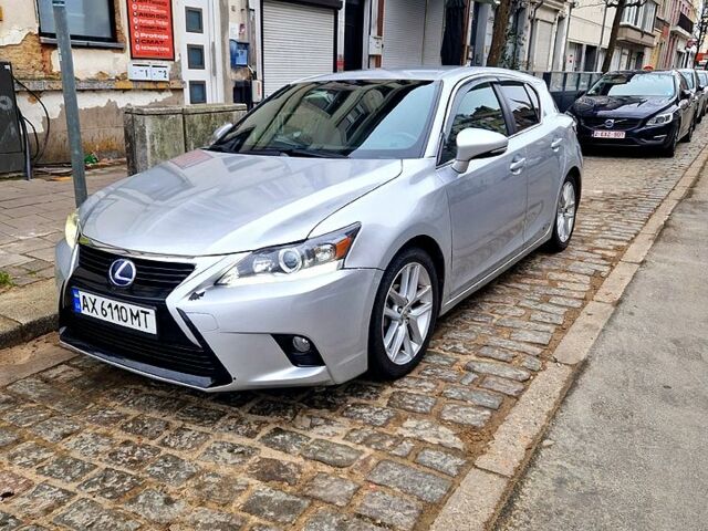 Сірий Лексус СТ, об'ємом двигуна 1.8 л та пробігом 130 тис. км за 14900 $, фото 8 на Automoto.ua