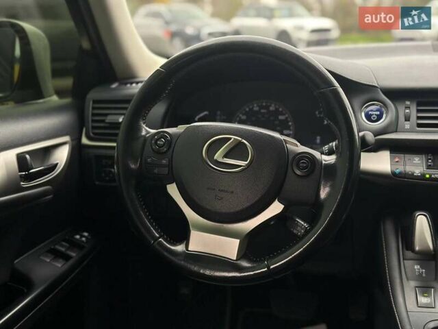 Серый Лексус СТ, объемом двигателя 1.8 л и пробегом 115 тыс. км за 13700 $, фото 16 на Automoto.ua