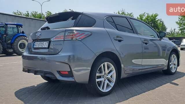 Серый Лексус СТ, объемом двигателя 1.8 л и пробегом 79 тыс. км за 16500 $, фото 7 на Automoto.ua