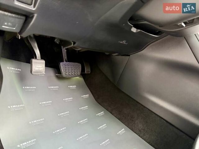 Сірий Лексус СТ, об'ємом двигуна 1.8 л та пробігом 158 тис. км за 13900 $, фото 30 на Automoto.ua