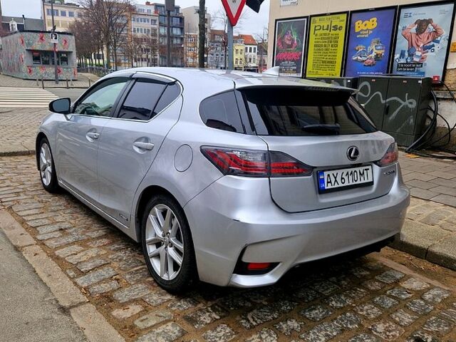 Серый Лексус СТ, объемом двигателя 1.8 л и пробегом 130 тыс. км за 14900 $, фото 7 на Automoto.ua