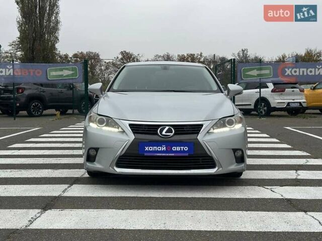 Серый Лексус СТ, объемом двигателя 1.8 л и пробегом 115 тыс. км за 13700 $, фото 1 на Automoto.ua