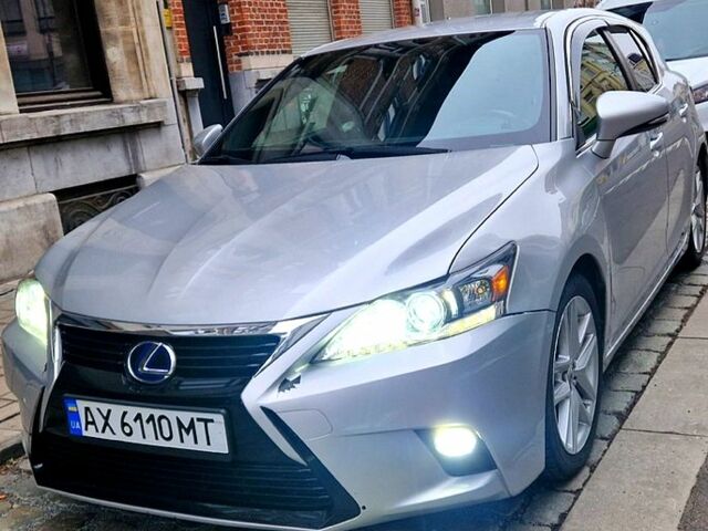 Серый Лексус СТ, объемом двигателя 1.8 л и пробегом 130 тыс. км за 14900 $, фото 1 на Automoto.ua