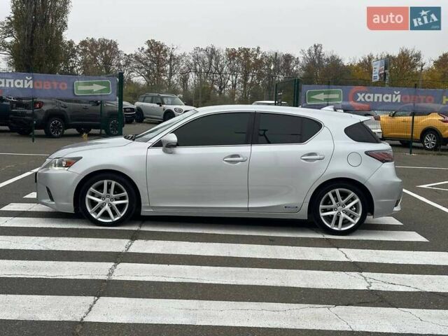 Серый Лексус СТ, объемом двигателя 1.8 л и пробегом 115 тыс. км за 13700 $, фото 7 на Automoto.ua